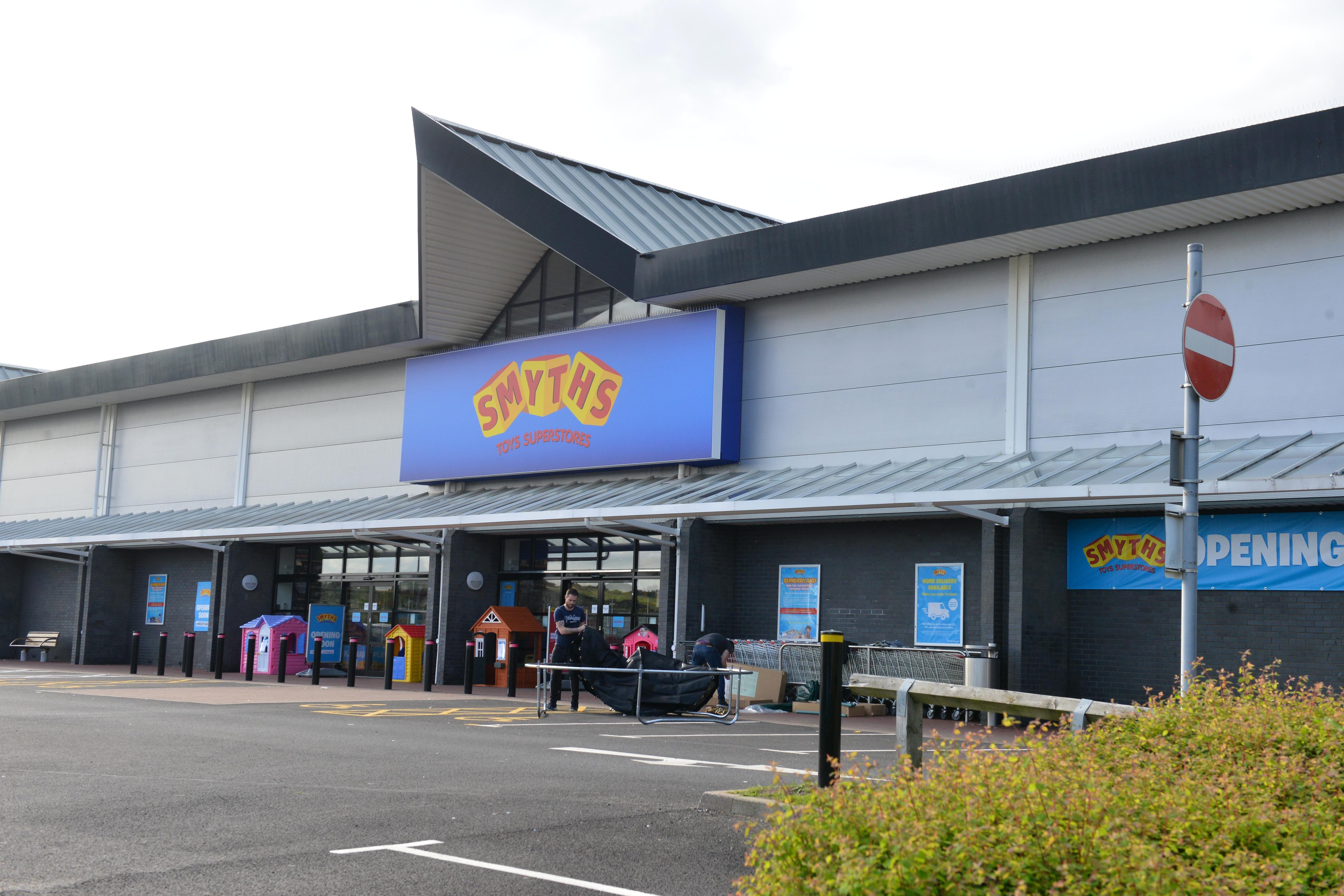 smyths toys super store